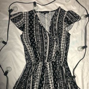 Derek Heart Patterned Romper Black & White